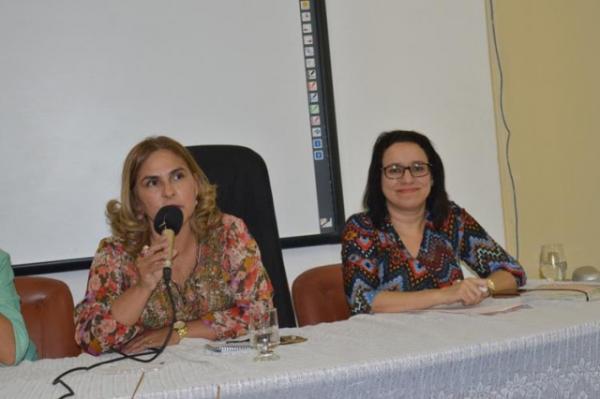 Promotora discute violência contra a mulher na mídia em debate na Uespi.(Imagem:Cidadeverde.com)