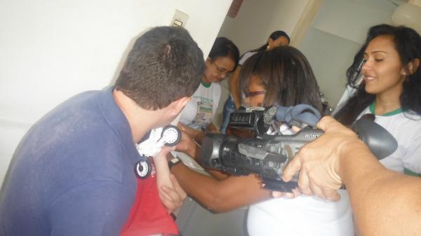 Dia D de vacinação contra a Poliomielite atinge 60% do público alvo em Floriano.(Imagem:FlorianoNews)