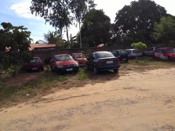 Carros com focos de dengue e zika em Guadalupe.(Imagem:Arquivo Pessoal / Thiago Silva)