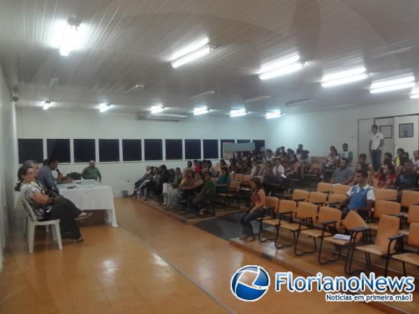 Jovensde Floriano receberam certificado do Projovem Trabalhador.(Imagem:FlorianoNews)