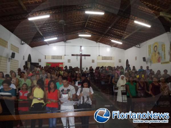 Domingo de Ramos é celebrado com missas e procissões em Floriano.(Imagem:FlorianoNews)