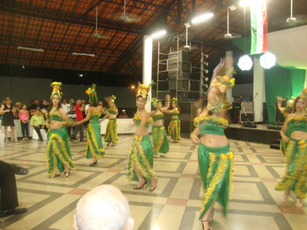 Apresentação artistica na festa de frei Antônio(Imagem:redação)