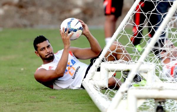 André Santos teve contrato rescindido com o Flamengo no começo do mês.(Imagem:Cezar Loureiro / Agência O Globo)