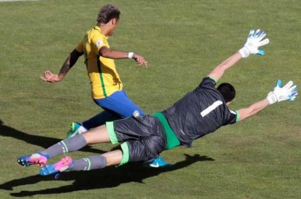 Partida terminou 0 a 0(Imagem:REUTERS/David Mercado)