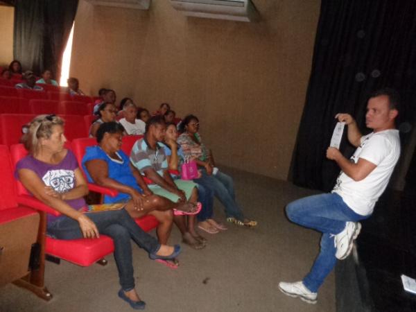 Organização do Festival Nordestino realiza reunião com barraqueiros.(Imagem:FlorianoNews)