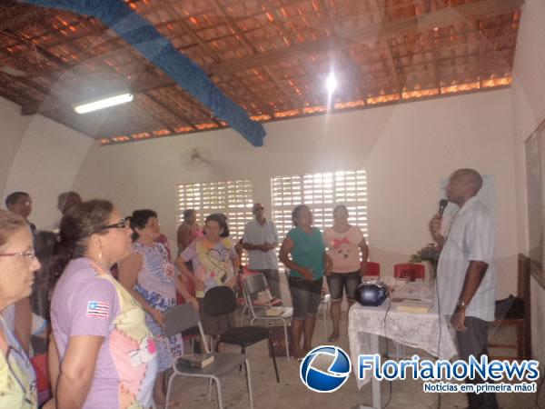 Famílias florianenses trocam folia por retiros espirituais.(Imagem:FlorianoNews)