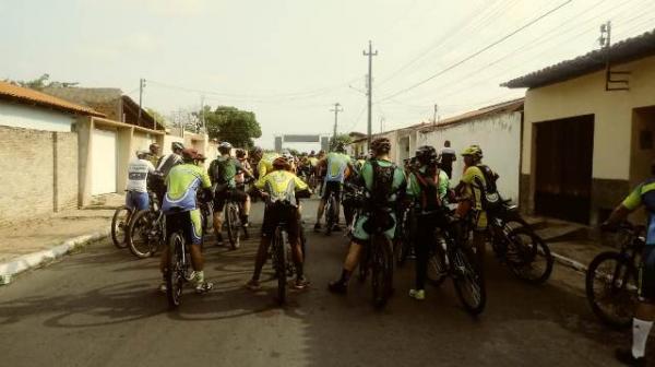 Ciclistas participam do campeonato Floriano Ride 2018. (Imagem:FlorianoNews)