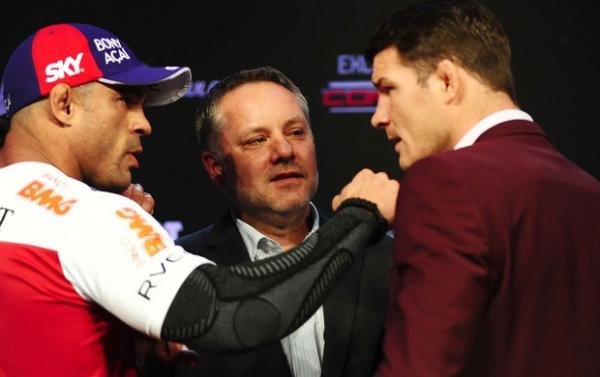 Vitor Belfort e Bisping protagonizam encarada tensa na coletiva.(Imagem:Marcos Ribolli / Globoesporte.com)