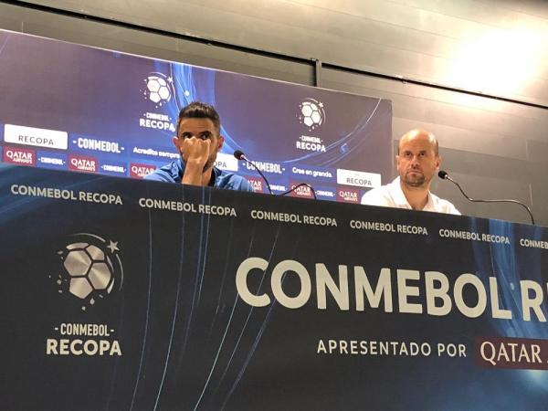 Técnico do Independiente del Valle elogia Bruno Henrique e Gabigol.(Imagem:Raphael Zarko/GloboEsporte.com)