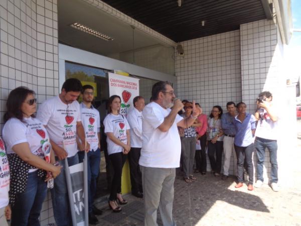 Bancários iniciam campanha salarial com manifestação em Floriano.(Imagem:FlorinoNews)