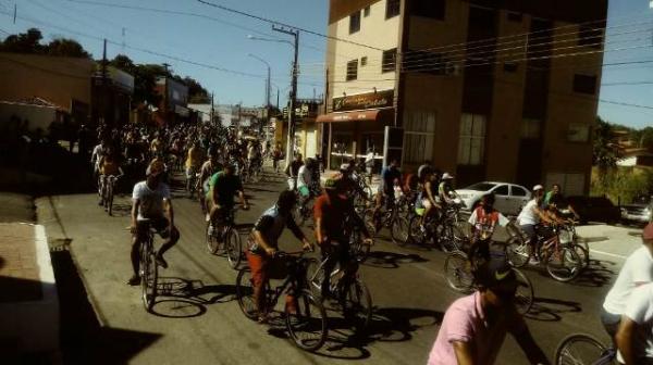 Passeio ciclístico abre programação de 121º aniversário de Floriano.(Imagem:FlorianoNews)