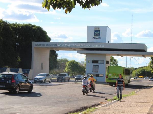 Universidade Federal do Piauí registra 27º caso de violência na instituição em 2015.(Imagem:Fernando Brito/G1)