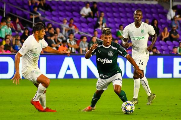 Gabriel Veron foi a campo no segundo tempo contra o Atlético Nacional(Imagem:GLEDSTON TAVARES/FRAMEPHOTO/ESTADÃO CONTEÚDO)