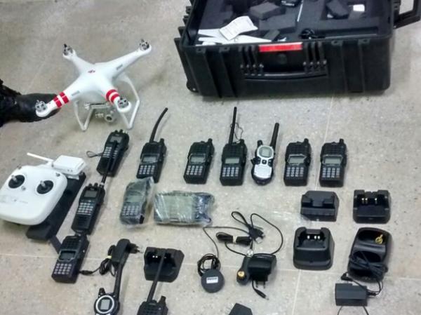 Equipamentos de aviação foram apreendidos com quadrilha.(Imagem:Polícia Civil / Divulgação)