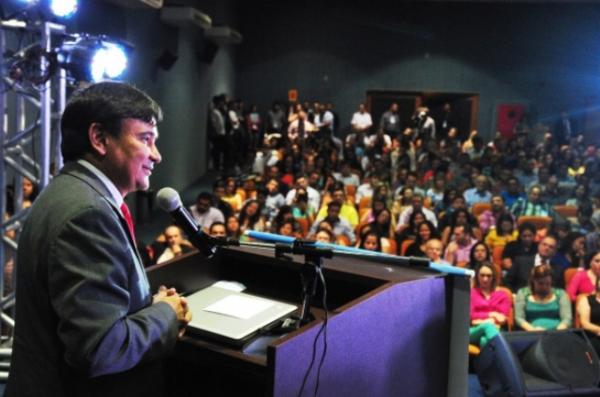 Governador participa da Convenção Lojista.(Imagem:Francisco Gilásio)