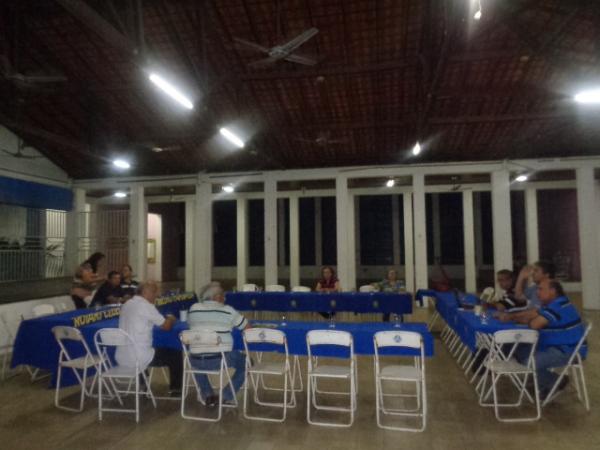 Rotary Club Princesa do Sul realizou reunião sobre visitas no conjunto Filadelfo Freire.(Imagem:FlorianoNes)