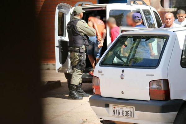 Adolescentes deixam o TJ após serem ouvidos por matar colega de alojamento em 2015.(Imagem:Thiago Amaral / Cidadeverde.com)