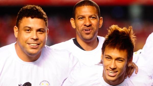 Ronaldo, Djalminha e Neymar juntos no Jogo das Estrelas.(Imagem:Marcos Ribolli/Globoesporte.com)