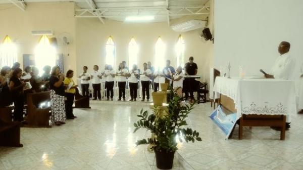 Missa em ação de graças celebra do Dia do Aposentado em Floriano.(Imagem:FlorianoNews)