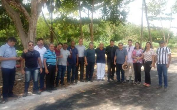 Presidente da CODEVASF e deputado Gustavo Neiva visitam obras em Floriano.(Imagem:FlorianoNews)