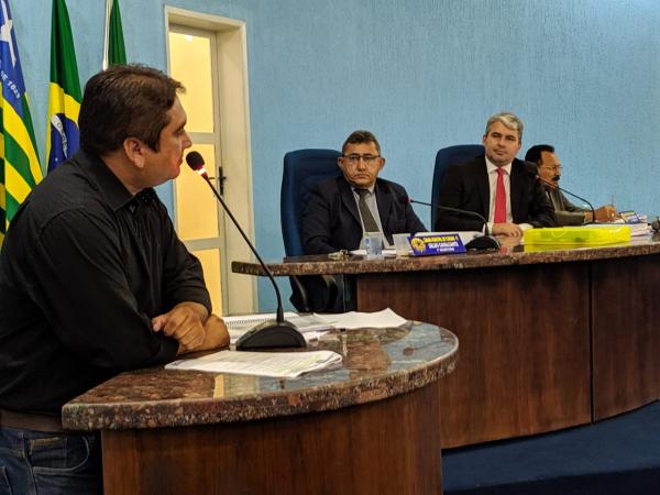 Vereadores de Floriano aprovam orçamento municipal e dialogam com Sindicato dos Servidores Públicos.(Imagem:Divulgação)