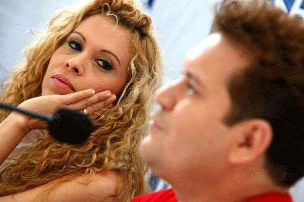 Joelma está traindo Chimbinha com empresário da Calypso.(Imagem:MSN)