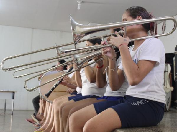 Ensaios acontecem pelo menos duas vezes por semana dentro da própria unidade.(Imagem:Gustavo Almeida/G1)