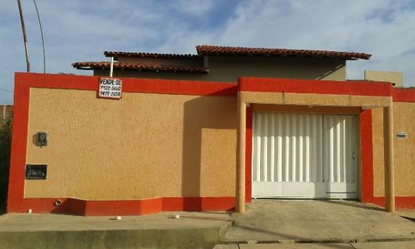 Residência é colocada a venda no bairro Tiberão.(Imagem:Arquivo pessoal)