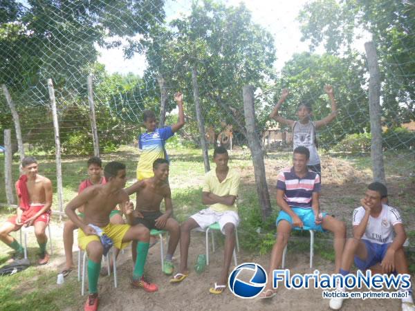 Centro de Treinamento dos Atletas do Futuro recebe visita de olheiro do Sport..(Imagem:FlorianoNews)