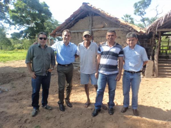Prefeito Gilberto Júnior realizou visitas às estradas rurais do município.(Imagem:FlorianoNews)