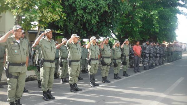 Polícia Militar realizou solenidade de formatura e entrega de medalhas honoríficas em Floriano.(Imagem:FlorianoNews)
