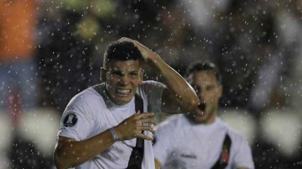 Paulinho já marcou dois gols na competição.(Imagem:REUTERS/Ricardo Moraes)