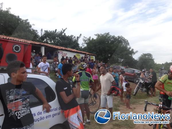 Corrida Ciclista e festa dançante animaram localidade Pequi.(Imagem:FlorianoNews)