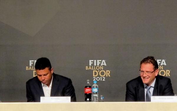 Ronaldo esteve presente em evento da Fifa ao lado de Jêróme Valcke.(Imagem:Marcelo Baltar / Globoesporte.com)