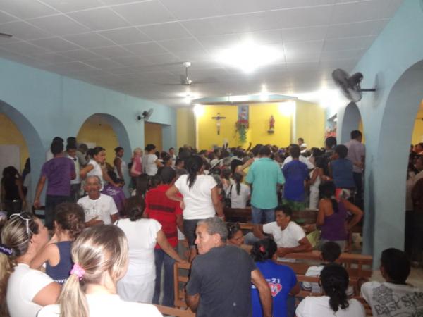 Gleydson Resende vai a igreja agradecer pela vitória em Barão de Grajaú.(Imagem:FlorianoNews)