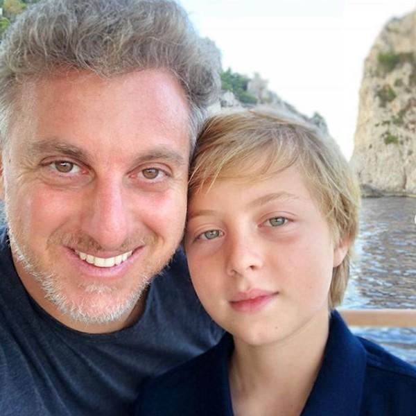 Luciano Huck e Benicio em foto postada pelo apresentador para homenagear os 11 anos do filho.(Imagem:Reprodução/Redes Sociais Luciano Huck)