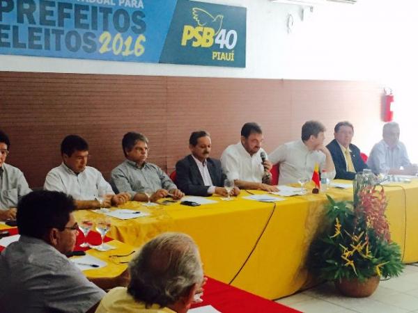 Gustavo Neiva participa  de Encontro Estadual dos Prefeitos Eleitos.(Imagem:ASCOM)