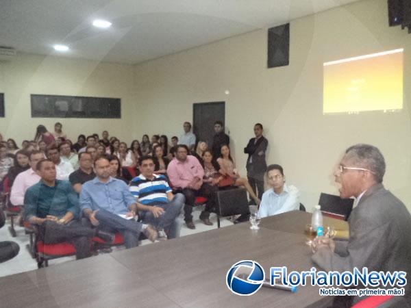 Candidatos à presidência da OAB-PI participam de debate em Floriano.(Imagem:FlorianoNews)