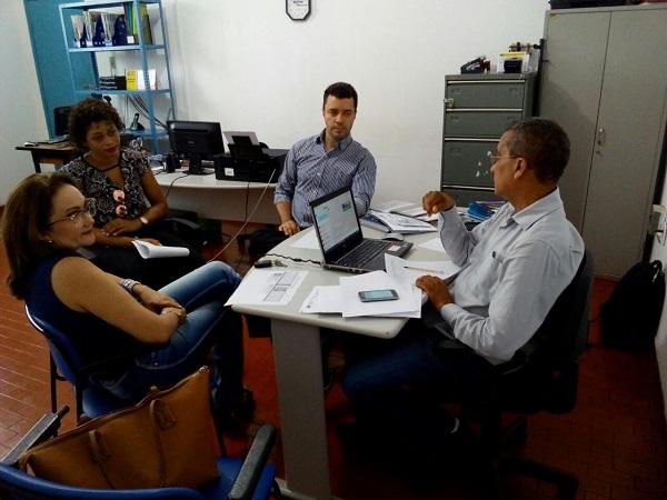 Grupo de trabalho elabora documento para Câmara Municipal de Floriano.(Imagem:Assessoria)