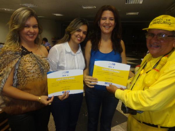 Parceiros receberam certificado por participação no Ação Global de Floriano.(Imagem:FloriaNonews)