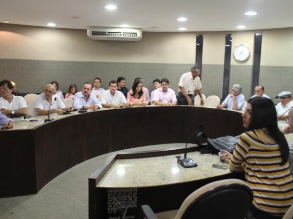 Reunião aconteceu na sede do CRM-PI.(Imagem:Ellyo Teixeira/G1)