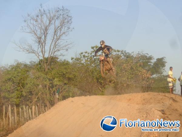 Realizada segunda edição do Motocross Arena Show em Floriano.(Imagem:FlorianoNews)