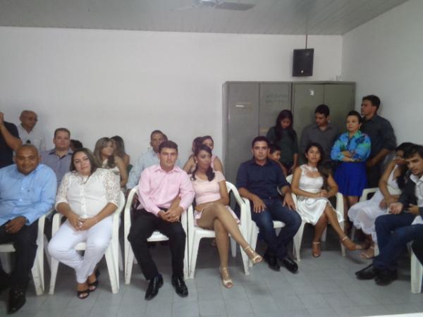 Casamento comunitário oficializa união de 20 casais no Fórum de Floriano.(Imagem:FlorianoNews)