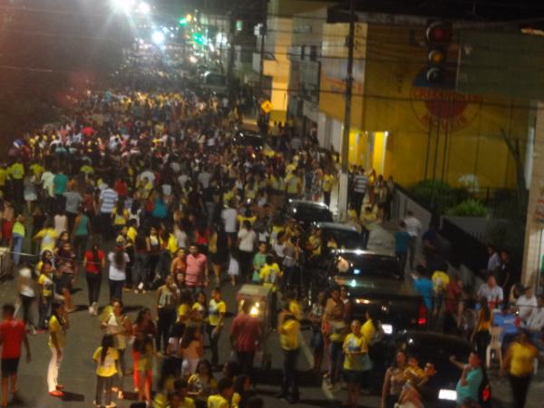8ª Marcha para Jesus leva multidão às ruas de Floriano.(Imagem:FlorianoNews)