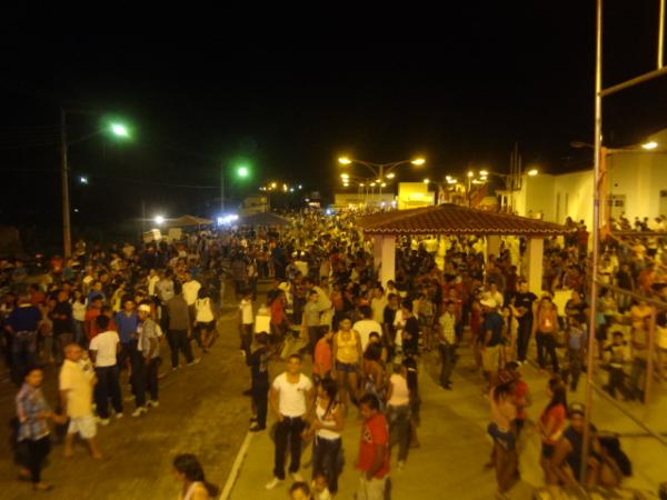 Multidão prestigiou festa de posse do prefeito Gleydson Resende.(Imagem:FlorianoNews)