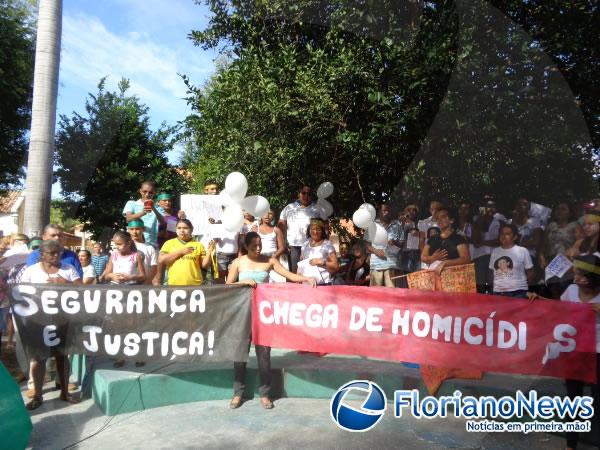 População de Jerumenha realiza manifestação pedindo mais segurança.(Imagem:FlorianoNews)