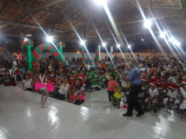 Escola Mega de Floriano realizou confraternização de natal.(Imagem:FlorianoNews)