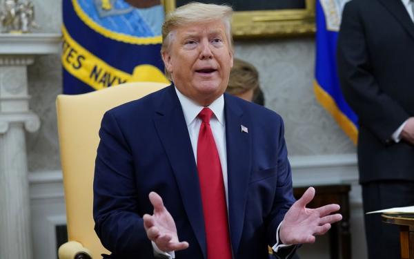 O presidente dos Estados Unidos, Donald Trump, no Salão Oval da Casa Branca, na terça-feira (17) (Imagem:Reuters/Kevin Lamarque)