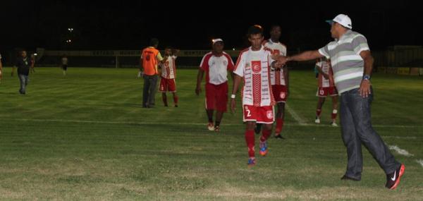 Por conta da indefinição, 4 de Julho vê jogadores deixando clube.(Imagem: Náyra Macêdo/GLOBOESPORTE.COM)