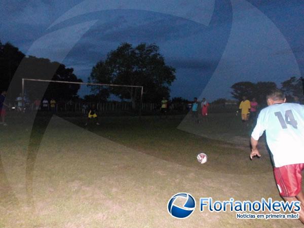 Torneio esportivo agitou sábado de Aleluia no Povoado L-3.(Imagem:FlorianoNews)